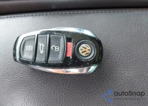 2013 Volkswagen Touareg Tdi Executive из США, поврежденный, VIN WVGEP9BP7DD008137